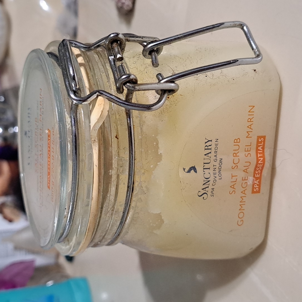 Salt scrub